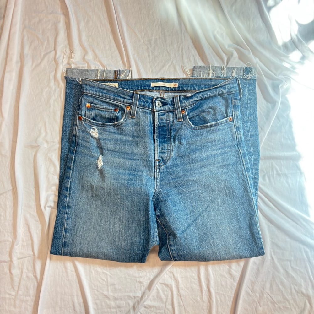 Levi’s Premium Wedgie Straight Leg stretch